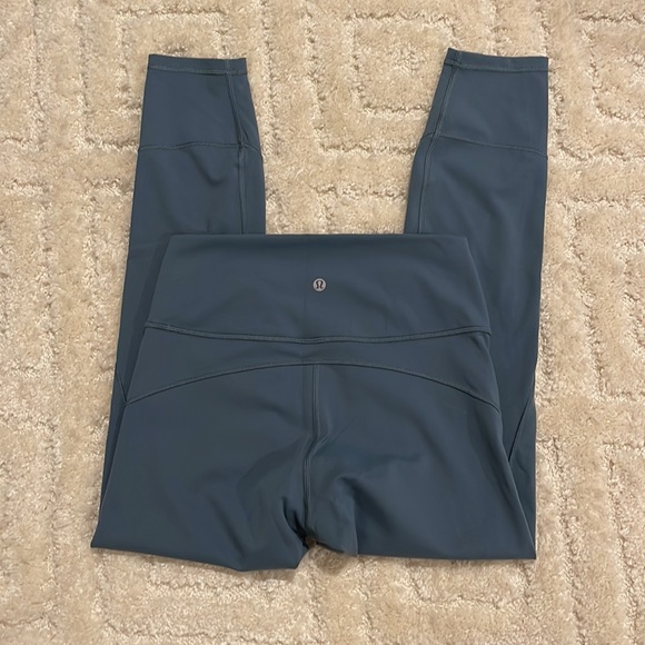 Lululemon in the movement 7/8 tight -25” inseam - Picture 5 of 6